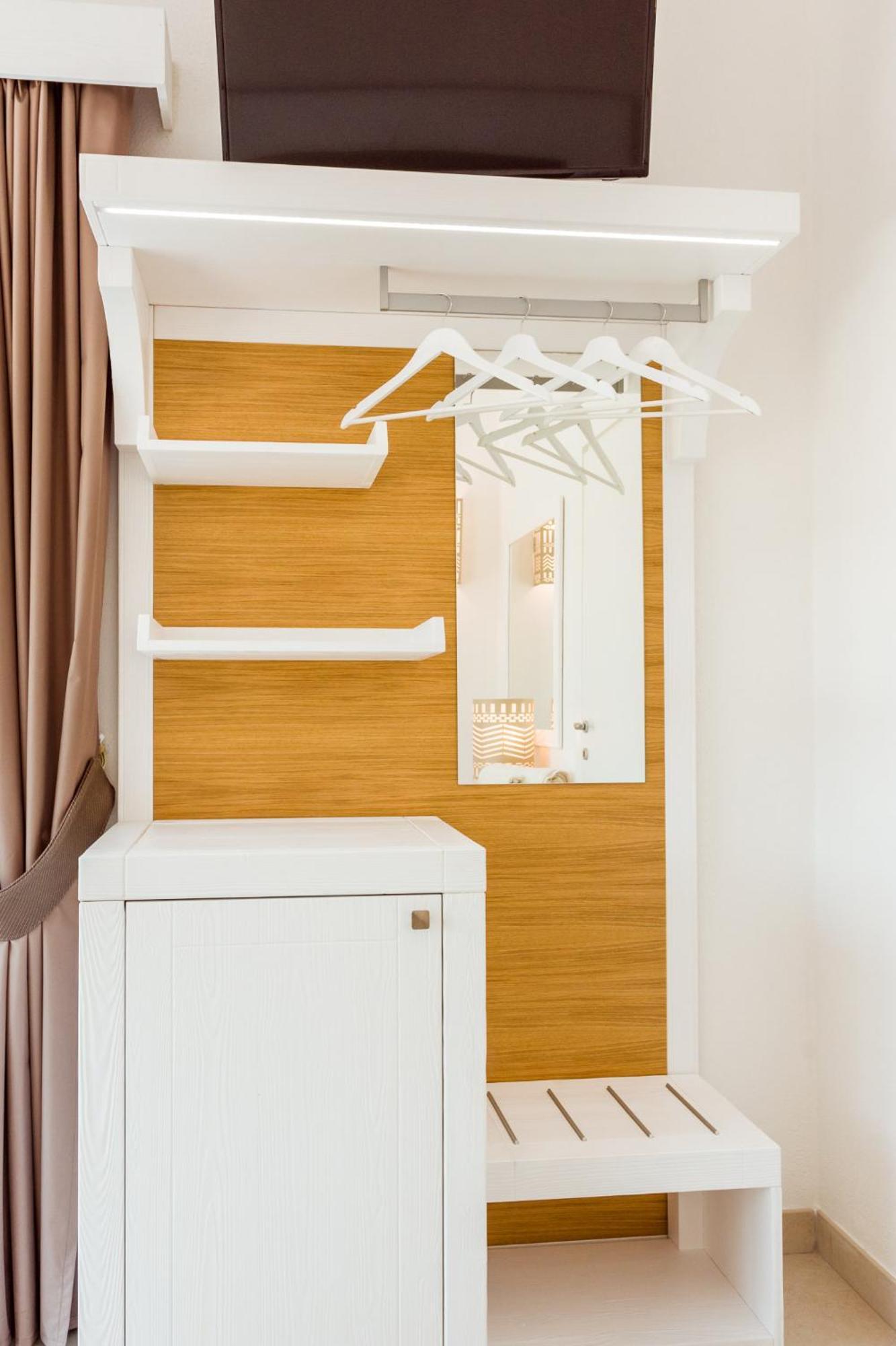 La Vinia Bed&Wine Experience - Adults Only Villa Sassari Rom bilde